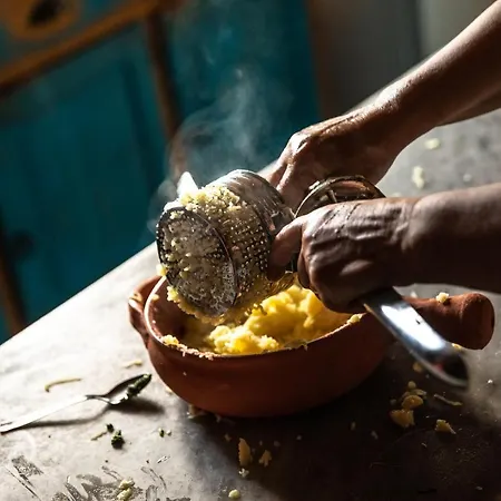 Domu Antiga Bed & Breakfast