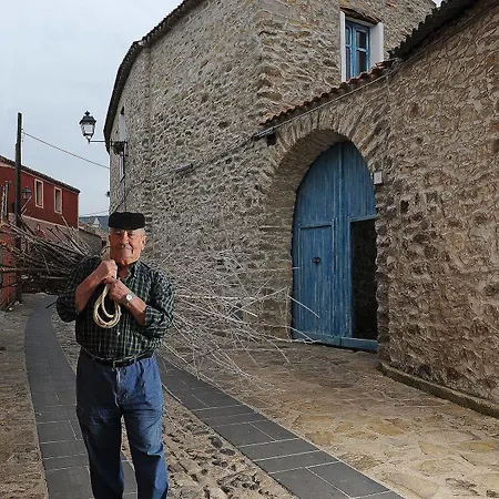 Domu Antiga Bed & Breakfast