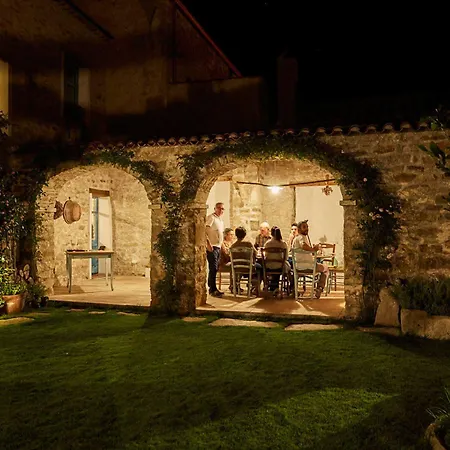 Bed & Breakfast Domu Antiga Gergei