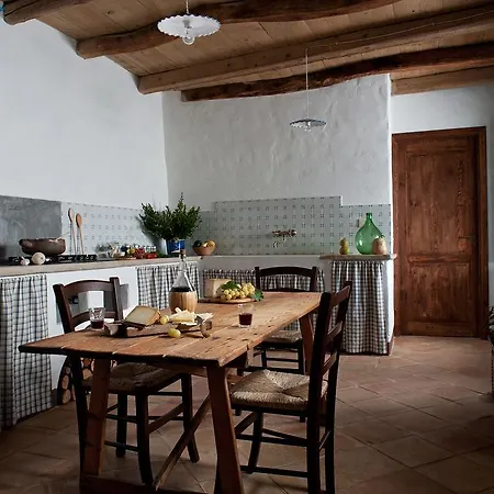 Domu Antiga 3* Gergei